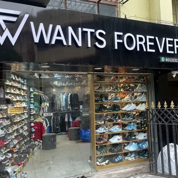 store logo